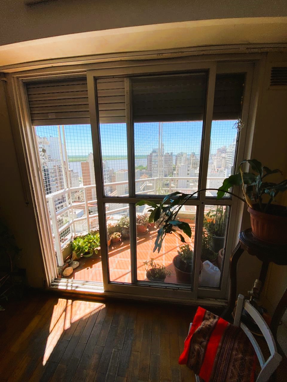 Mitre e/ Catamarca y Tucuman