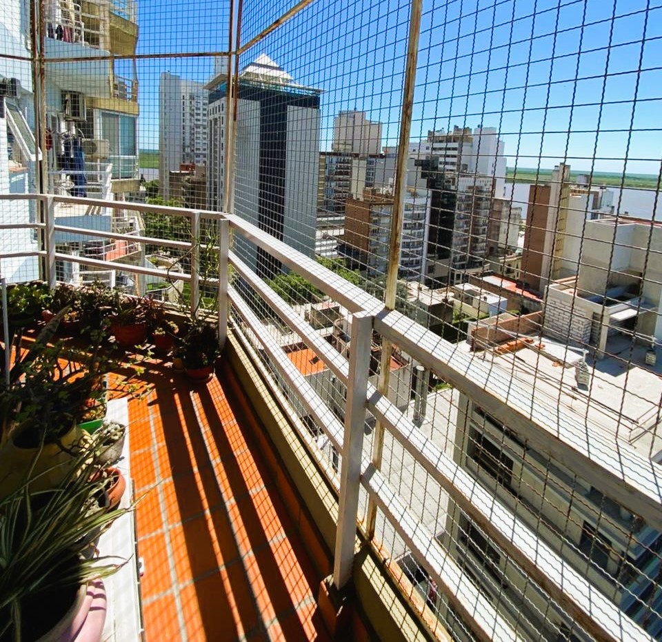 Mitre e/ Catamarca y Tucuman