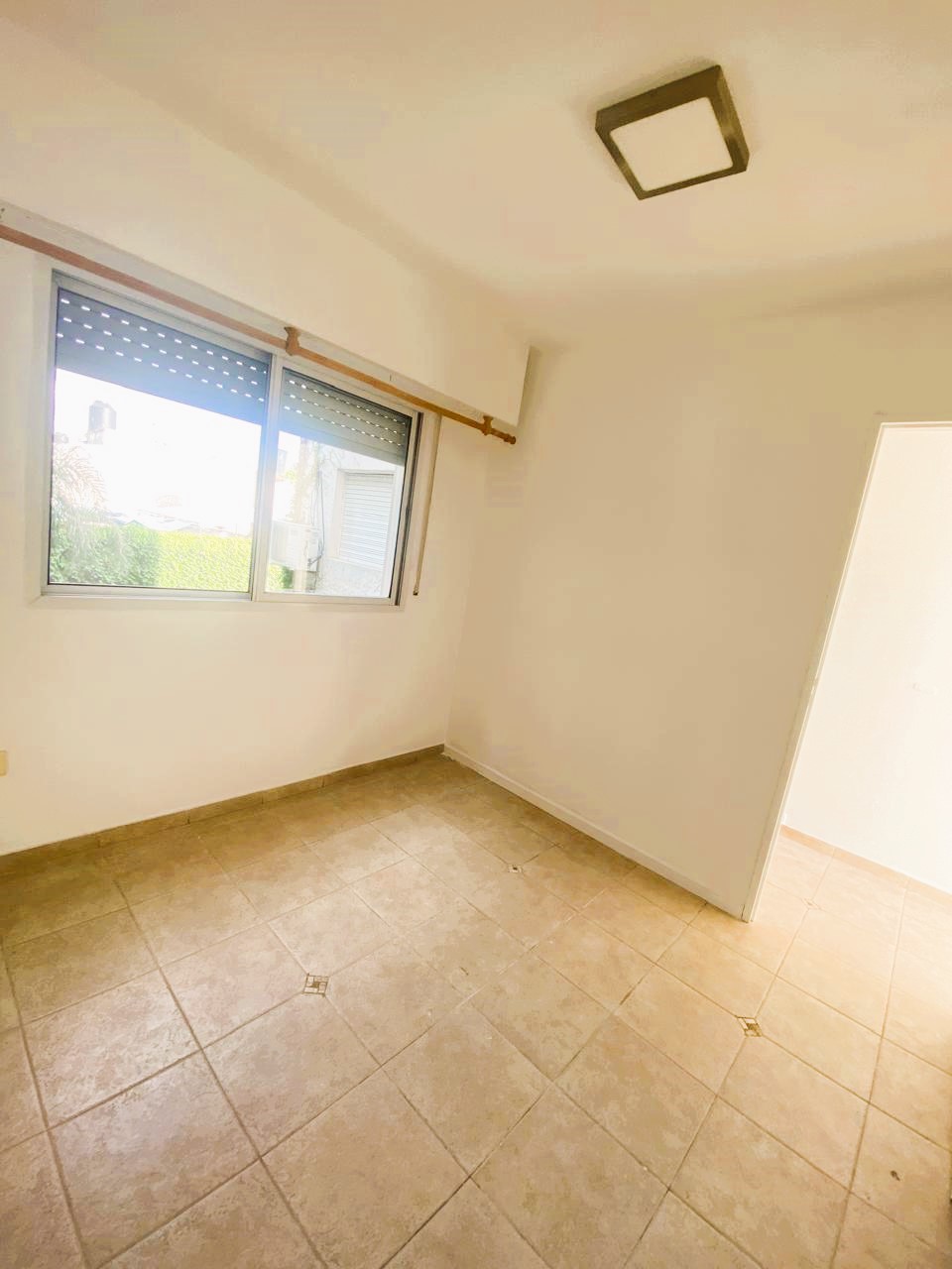 Dorrego e/ Ocampo y Viamonte