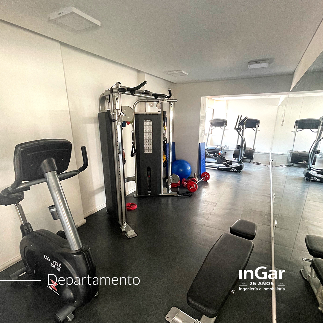 Mitre e/ Catamarca y Salta