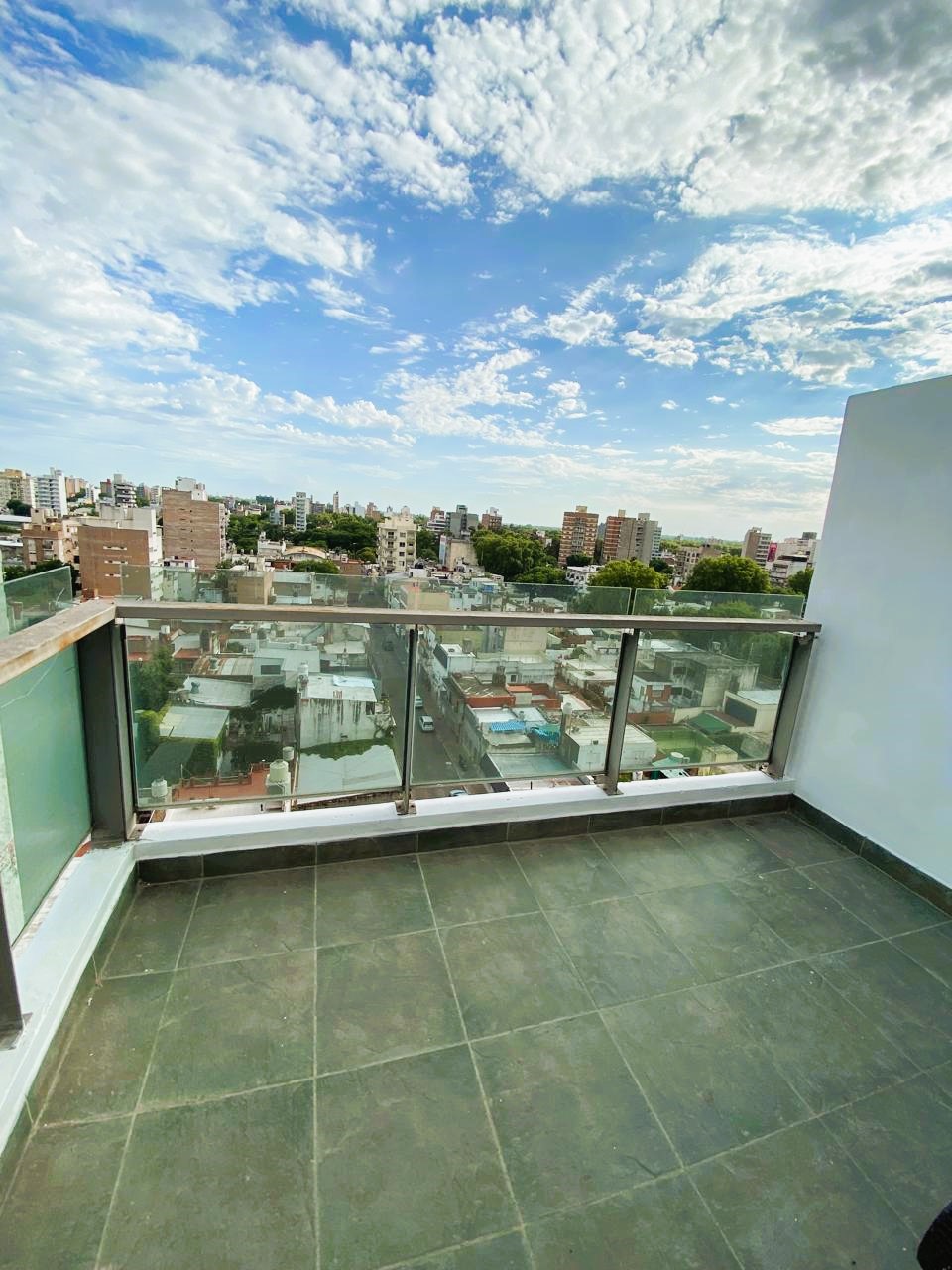 Urquiza e/ Alsina y Castellanos