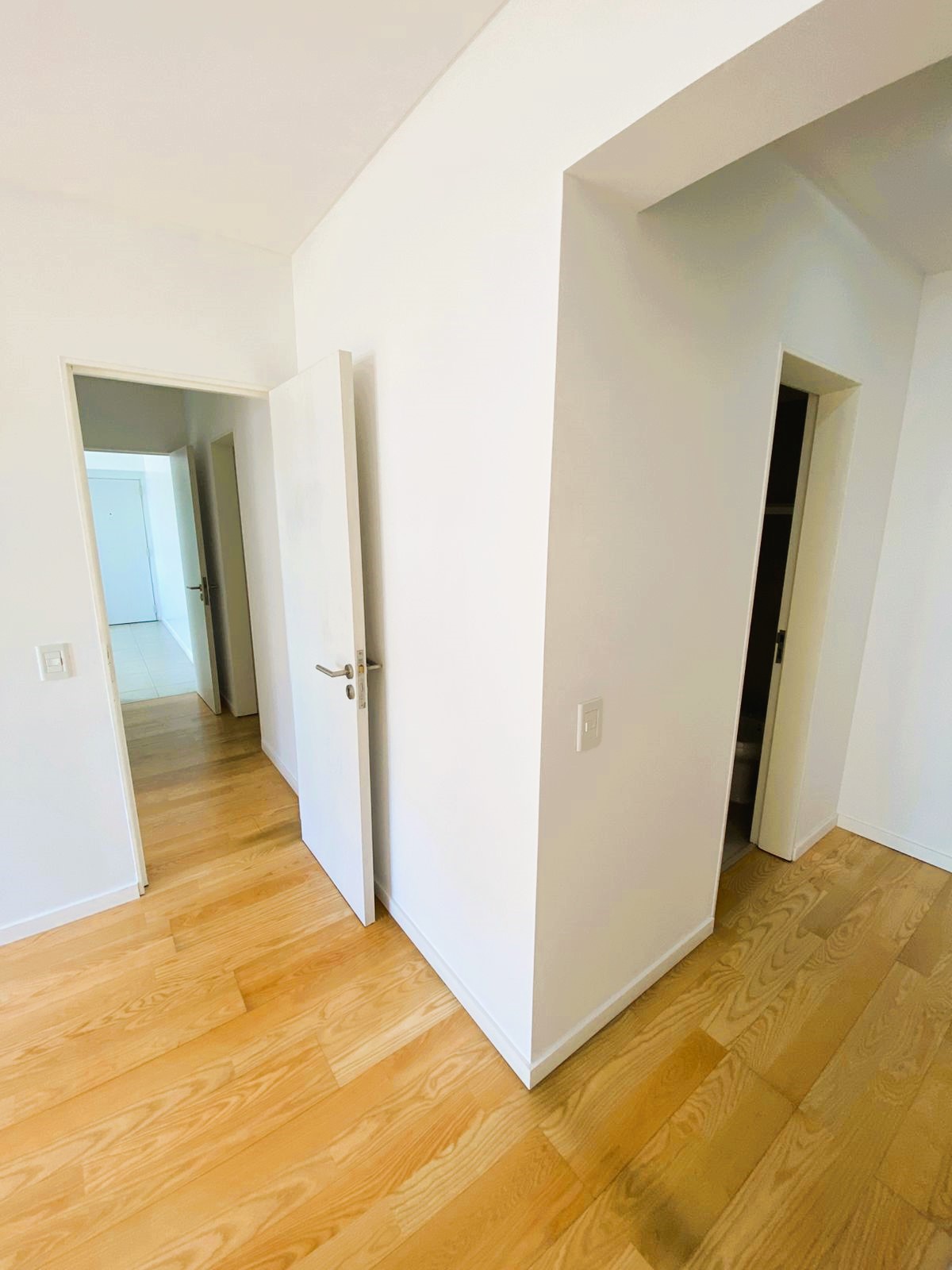 Mitre e/ Catamarca y Salta