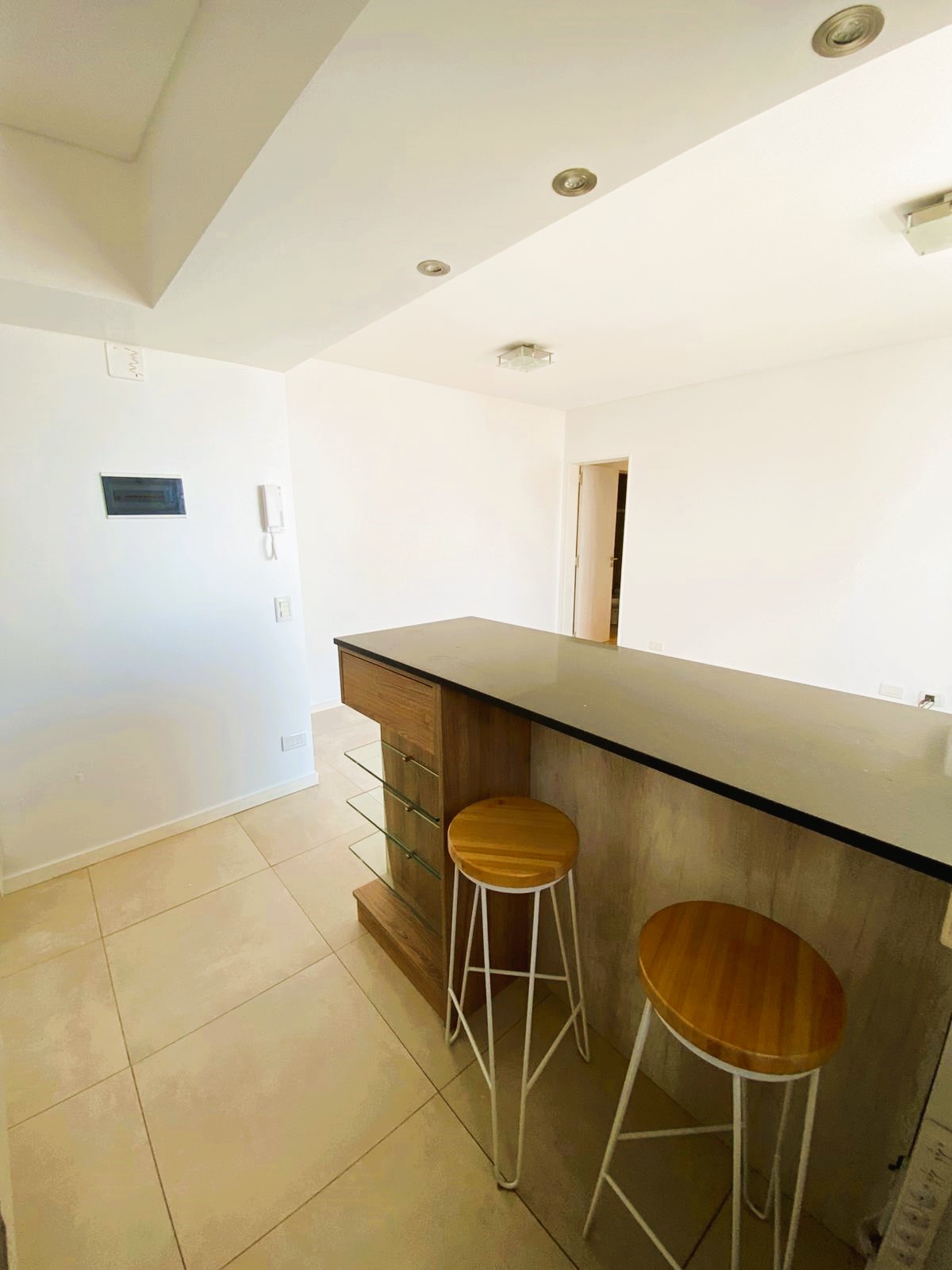 Mitre e/ Catamarca y Salta