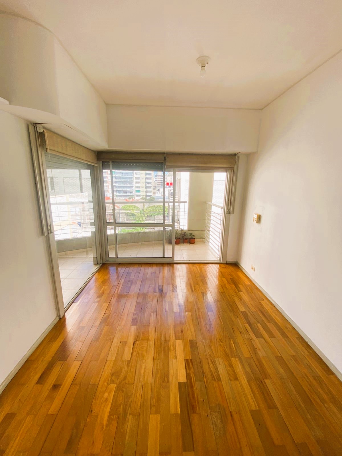 Mitre e/ Catamarca y Tucuman