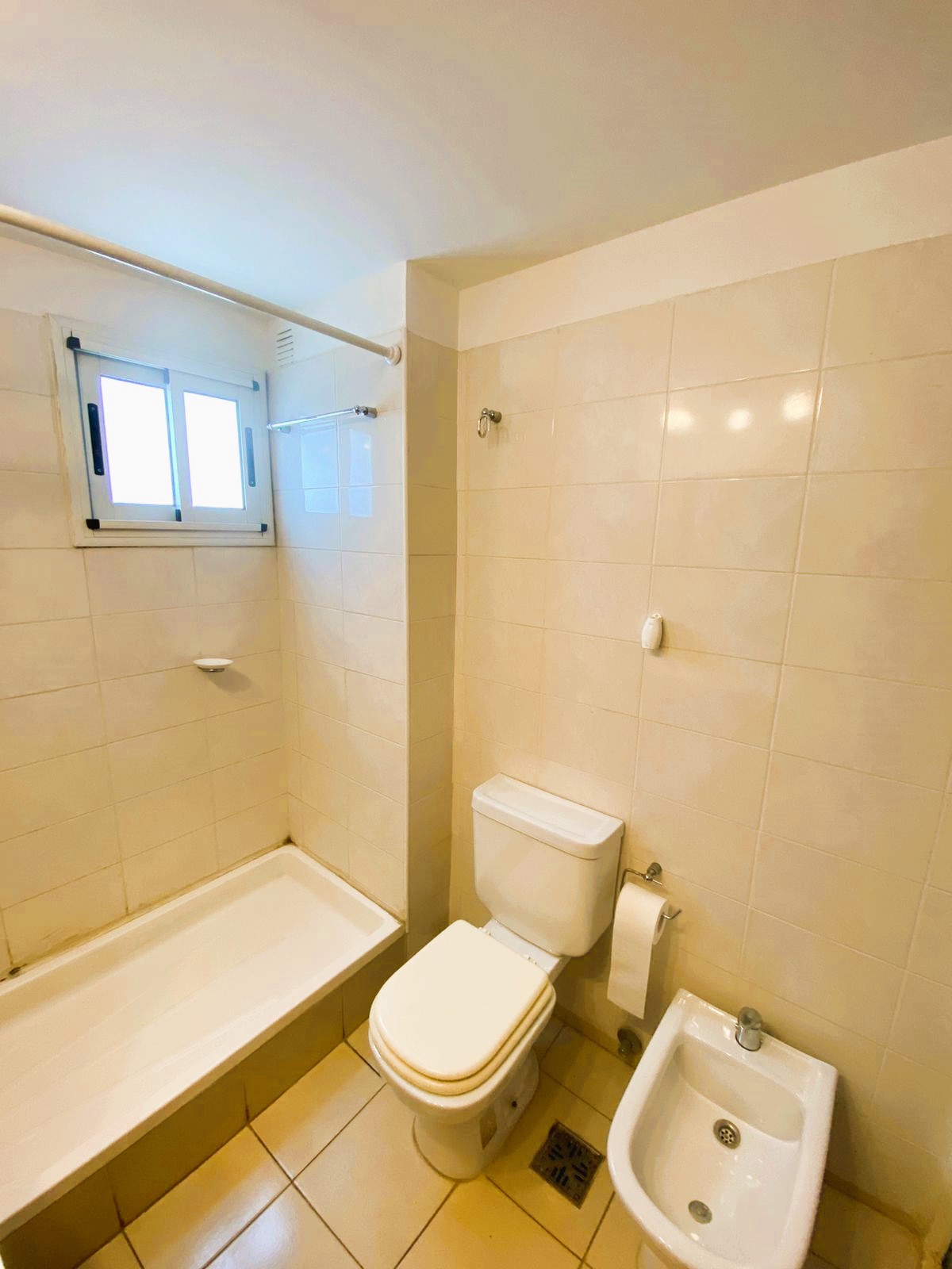 Dorrego e/ Cerrito e Ituzaingo