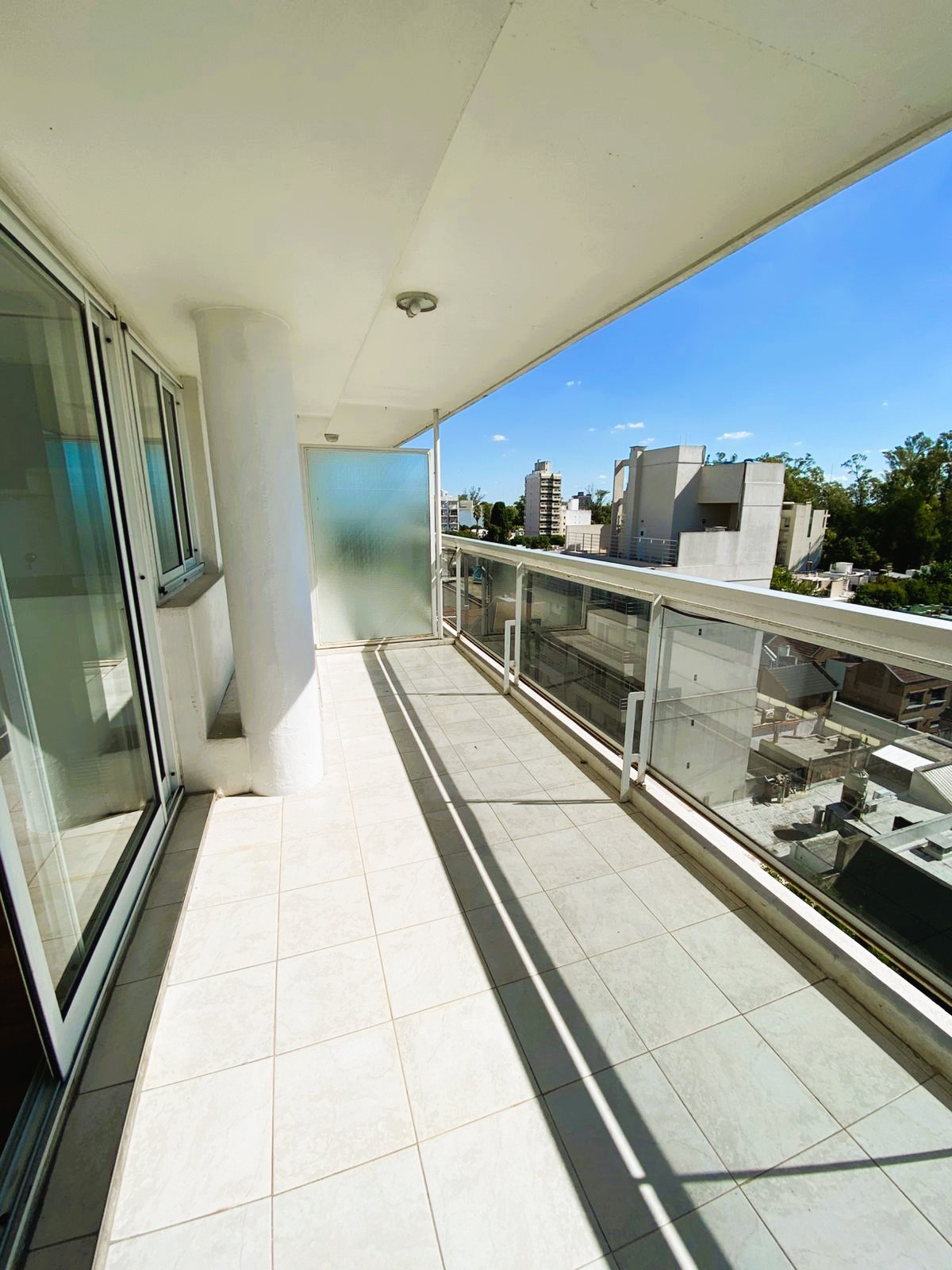 Dorrego e/ Cerrito e Ituzaingo