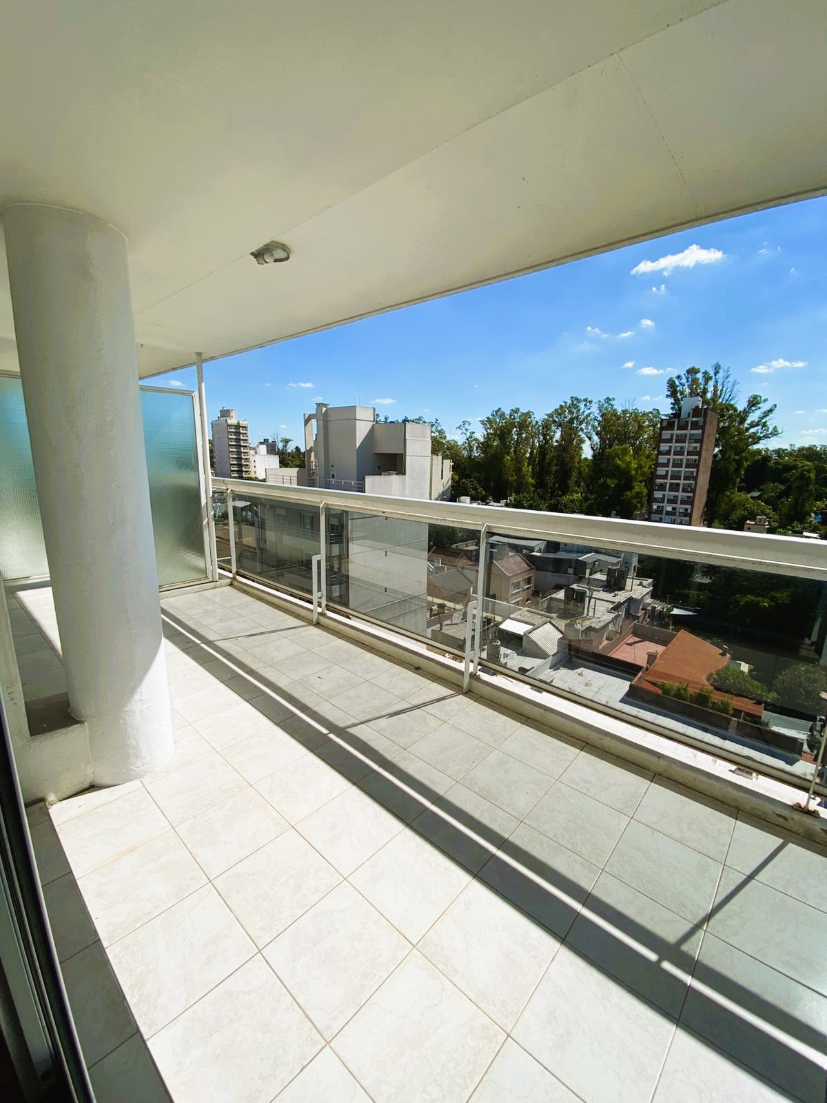 Dorrego e/ Cerrito e Ituzaingo